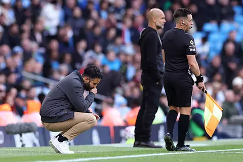 لإنقاذ الموسم.. أسطورة آرسنال مرشح لتدريب مانشستر يونايتد